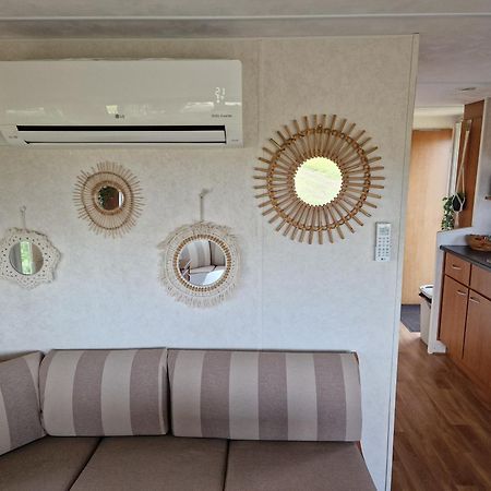 Chalet 'Como La Flor' Julianadorp Flowerfields Overview! 外观 照片