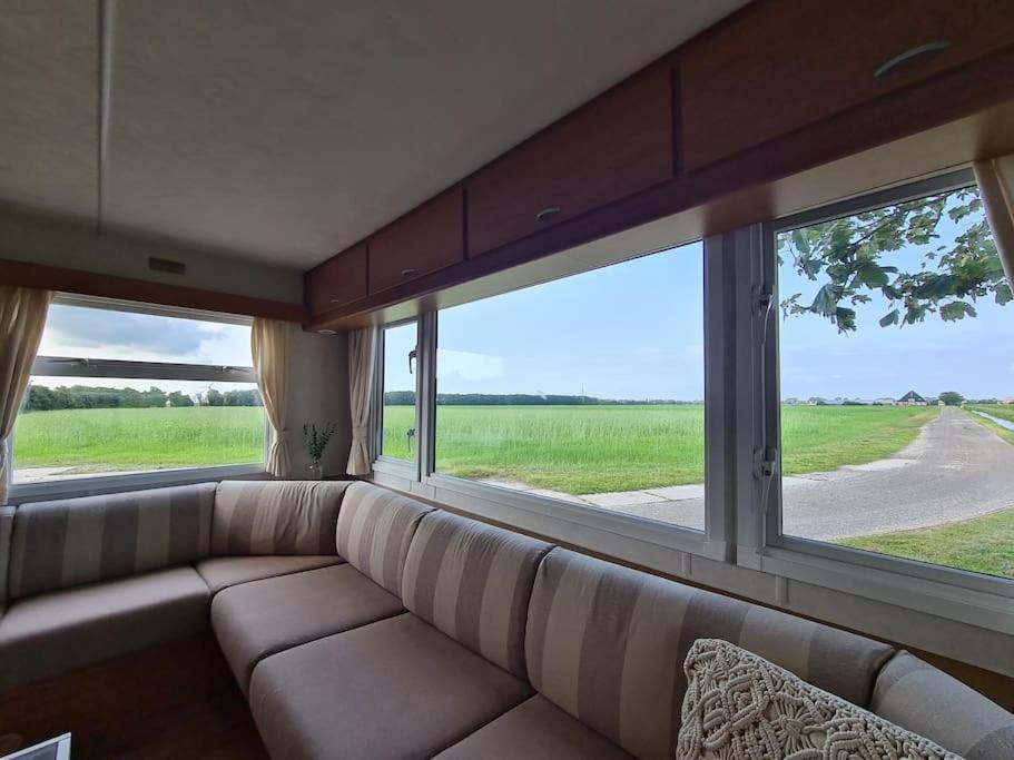 Chalet 'Como La Flor' Julianadorp Flowerfields Overview! 外观 照片