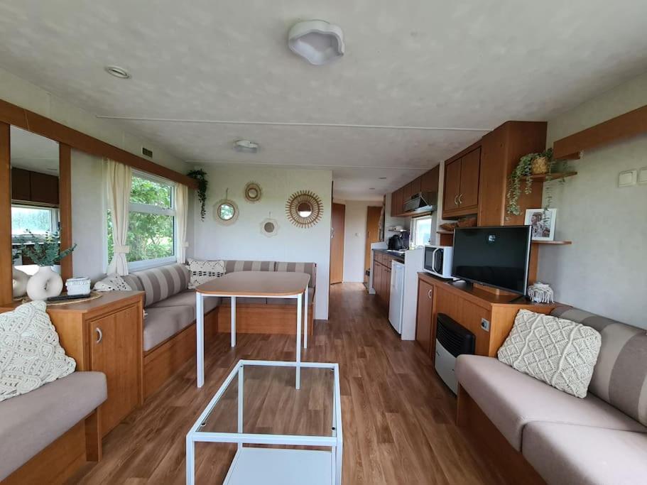 Chalet 'Como La Flor' Julianadorp Flowerfields Overview! 外观 照片